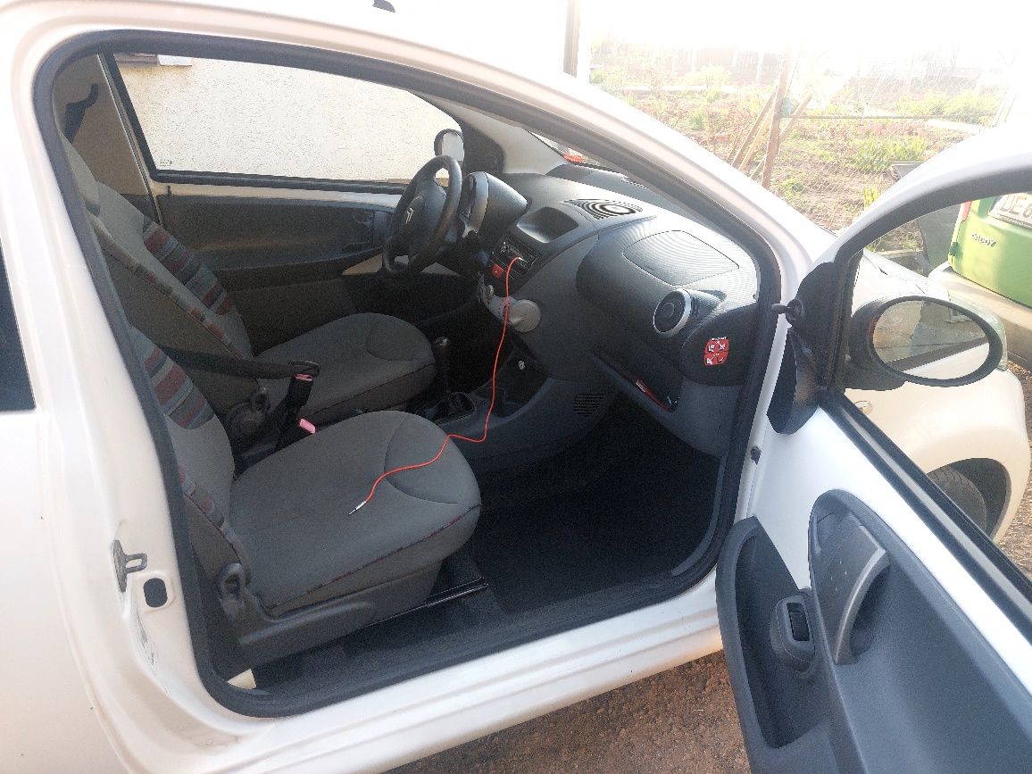 Продам Citroen C 1