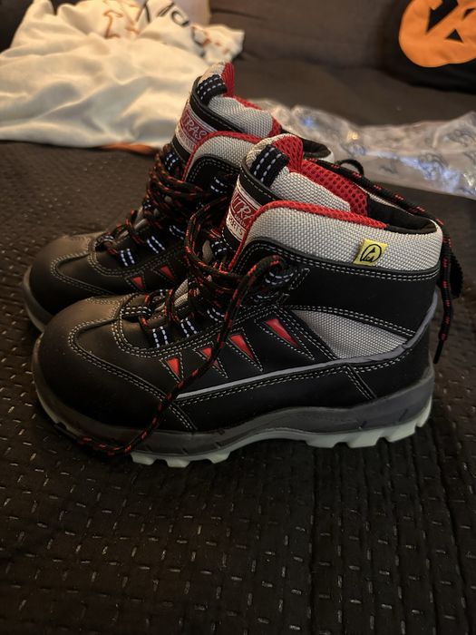 Buty zimowe dzieciece r 36