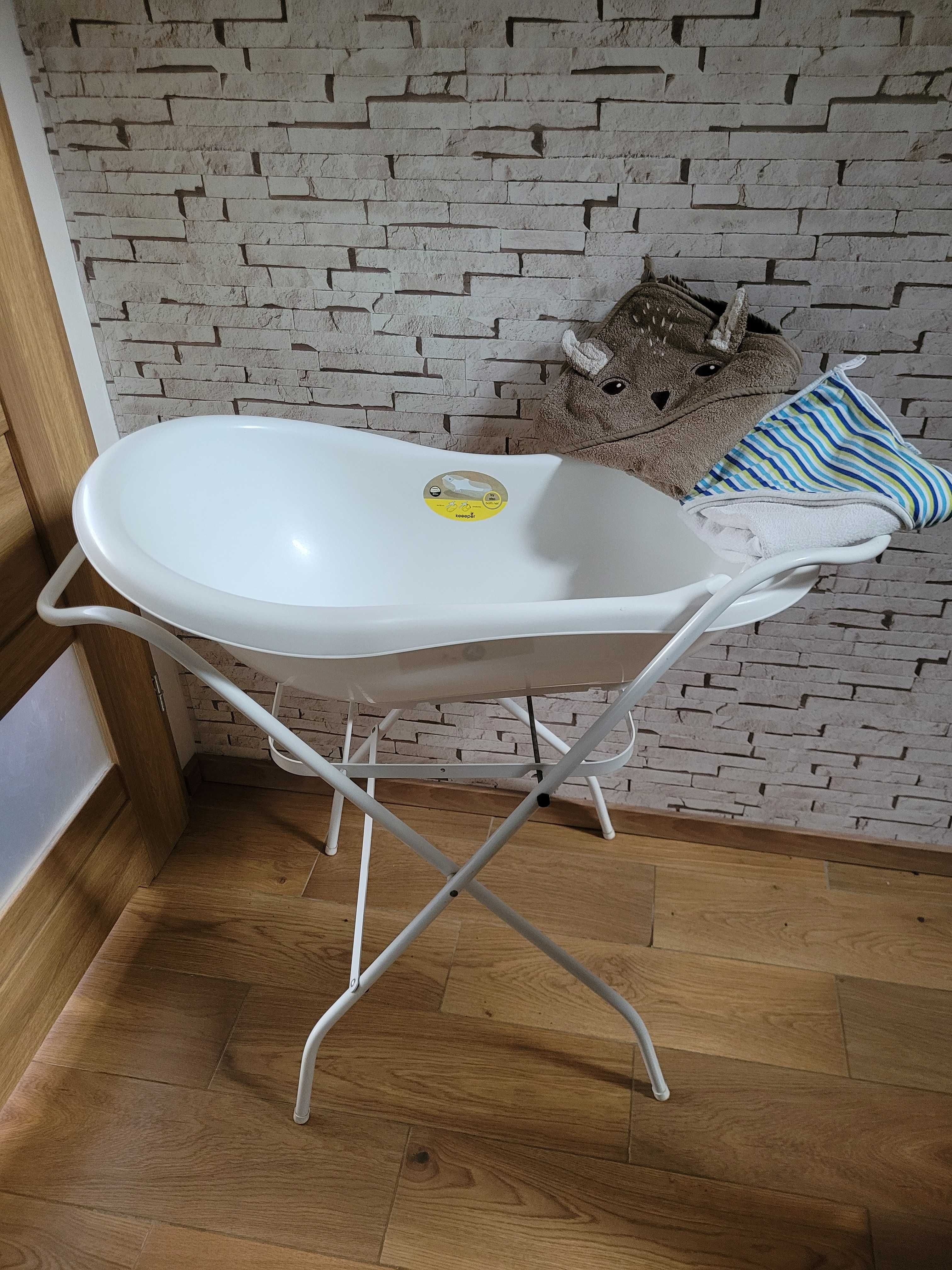 Wanienka Keeeper + stojak + 2 ręczniki kąpielowe zestaw