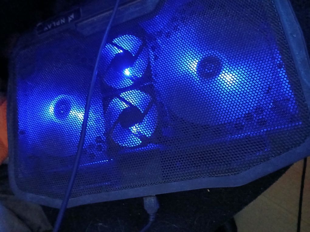 Playstation 4 1T comandos jogos e ventoinha