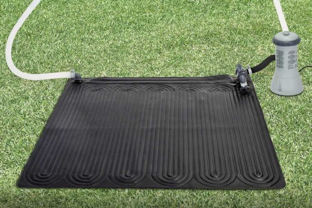 Mata solarna podgrzewająca wodę do basenu Intex