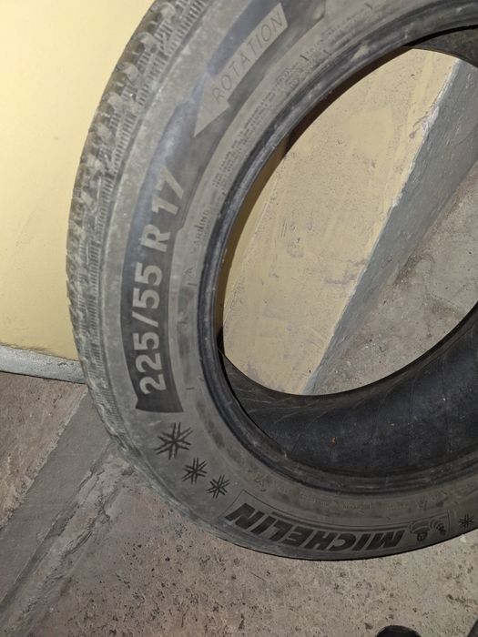 Opony zimowe michelin 225 55 r17 4szt