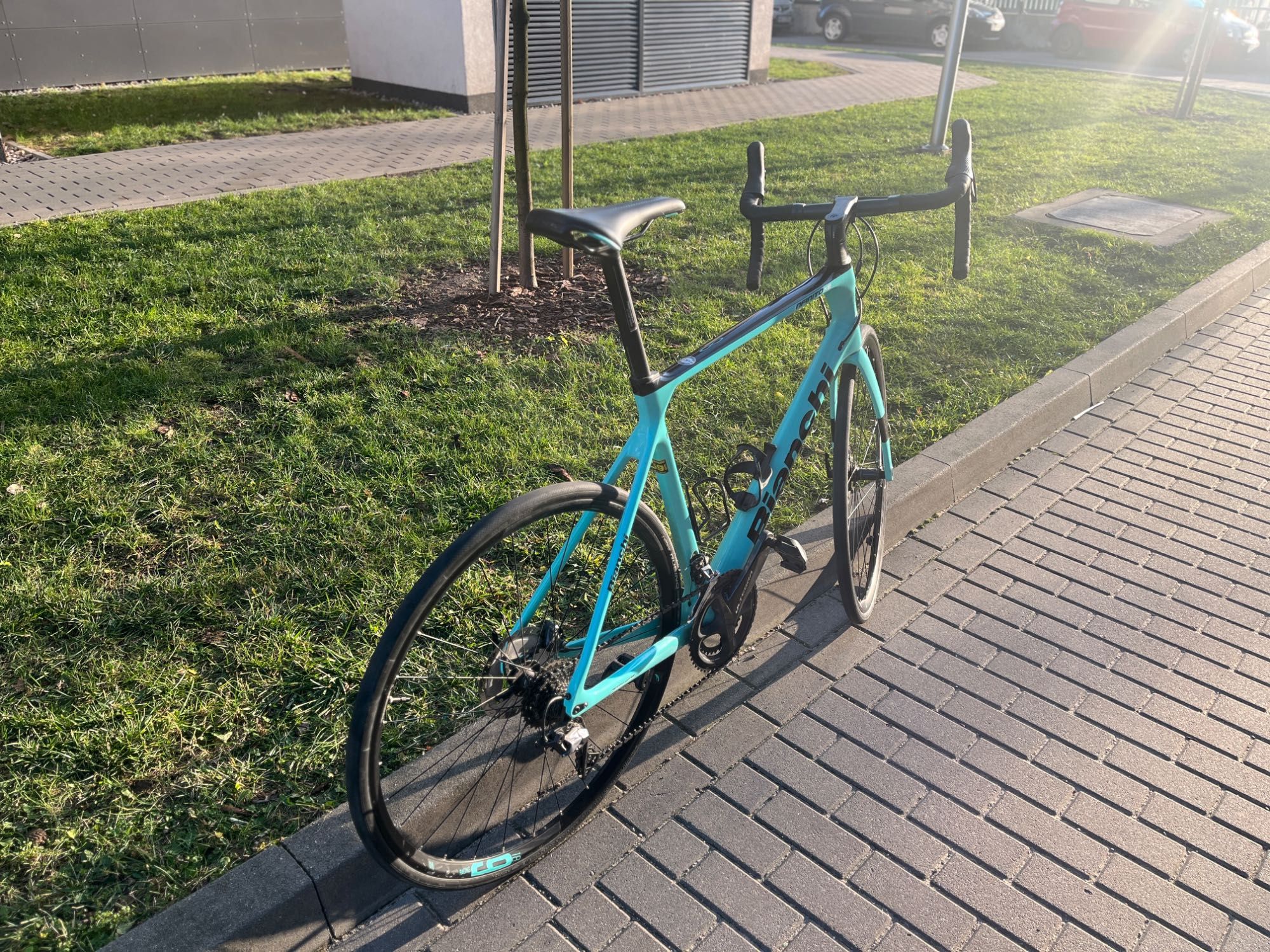 BIANCHI Infinito XE disc ULTEGRA rozm. 59 CELESTE
