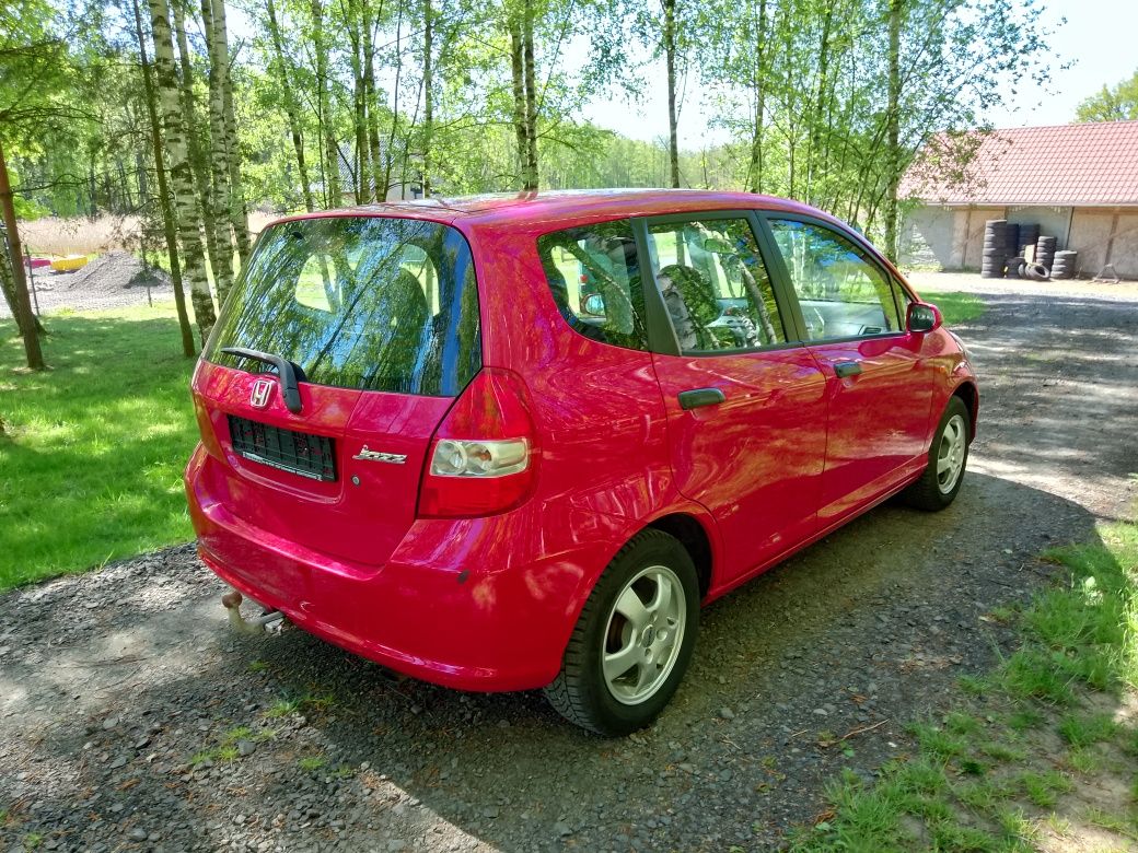 Honda Jazz z Niemiec klimatyzacja techniczne super stan