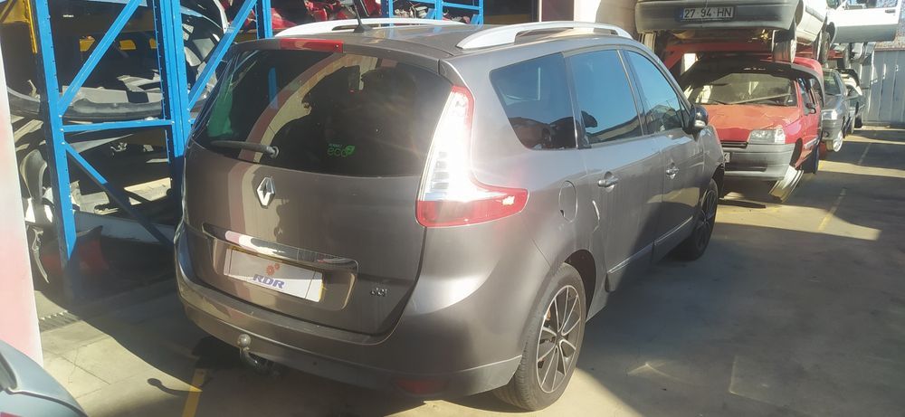 Renault grand Scenic III DCI