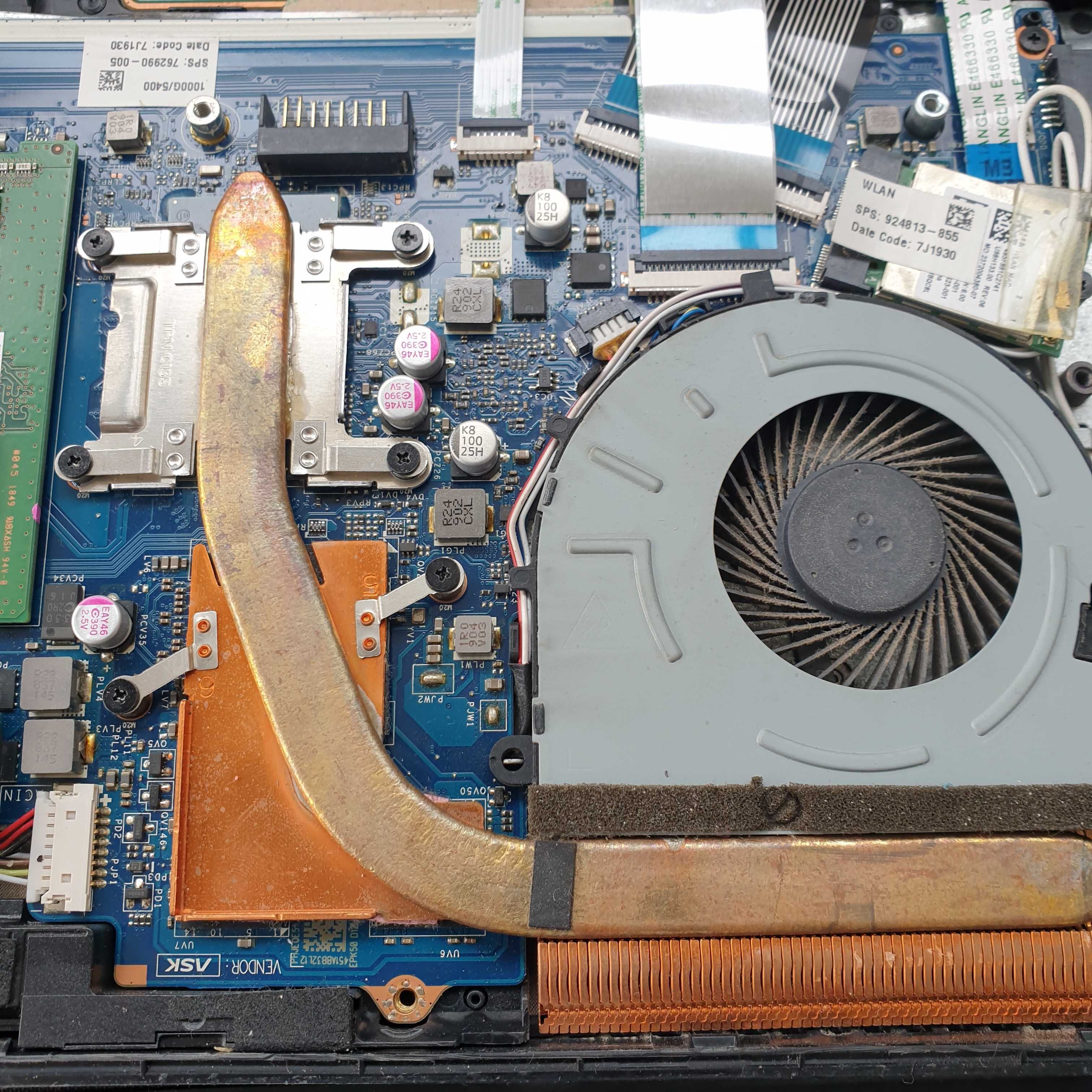 motherboard HP 15-da0051, core i3-7020 a funcionar sem anomalia