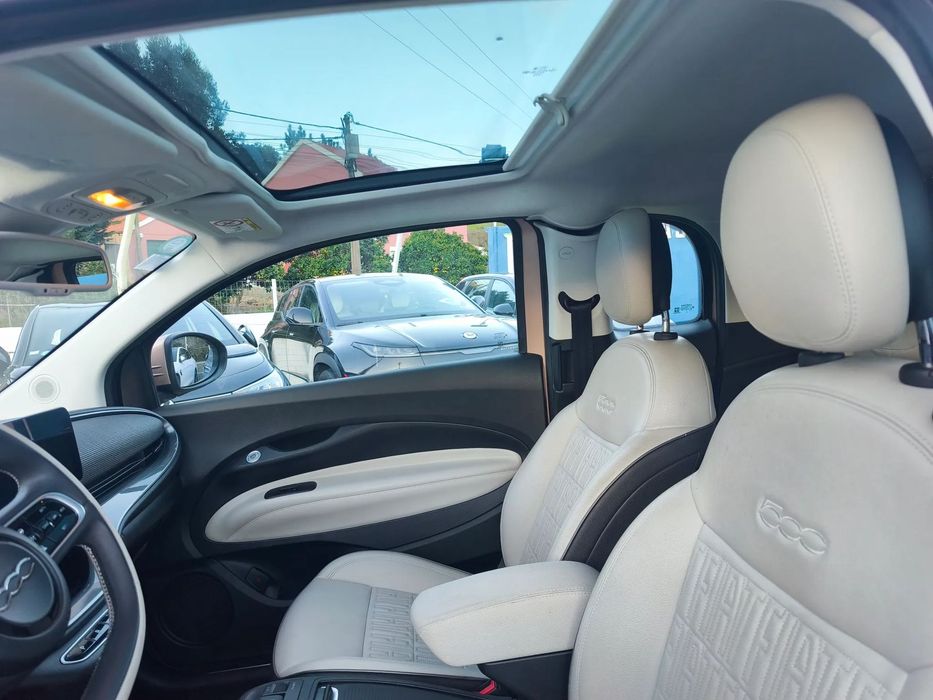 Fiat 500e 3 + 1 La Prima