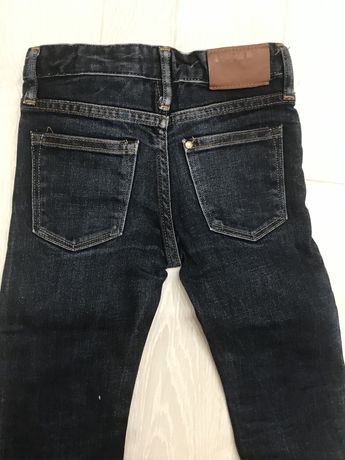 Hm h&m джинсы 110 см,4-5 лет на худенького мальчика узкие