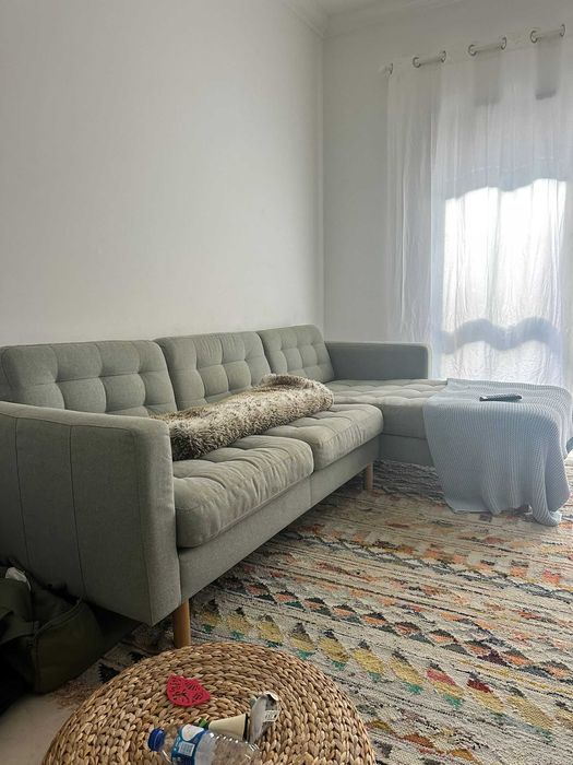 Sofa IKEA verde claro/madeira