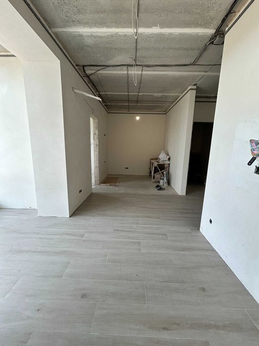 Євро 2-кімнатна квартира з частковим ремонтом за супер ціною