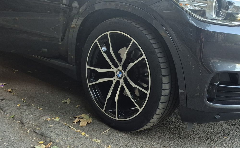 Продам комплект дисков на Бмв х5 5/120 Р20