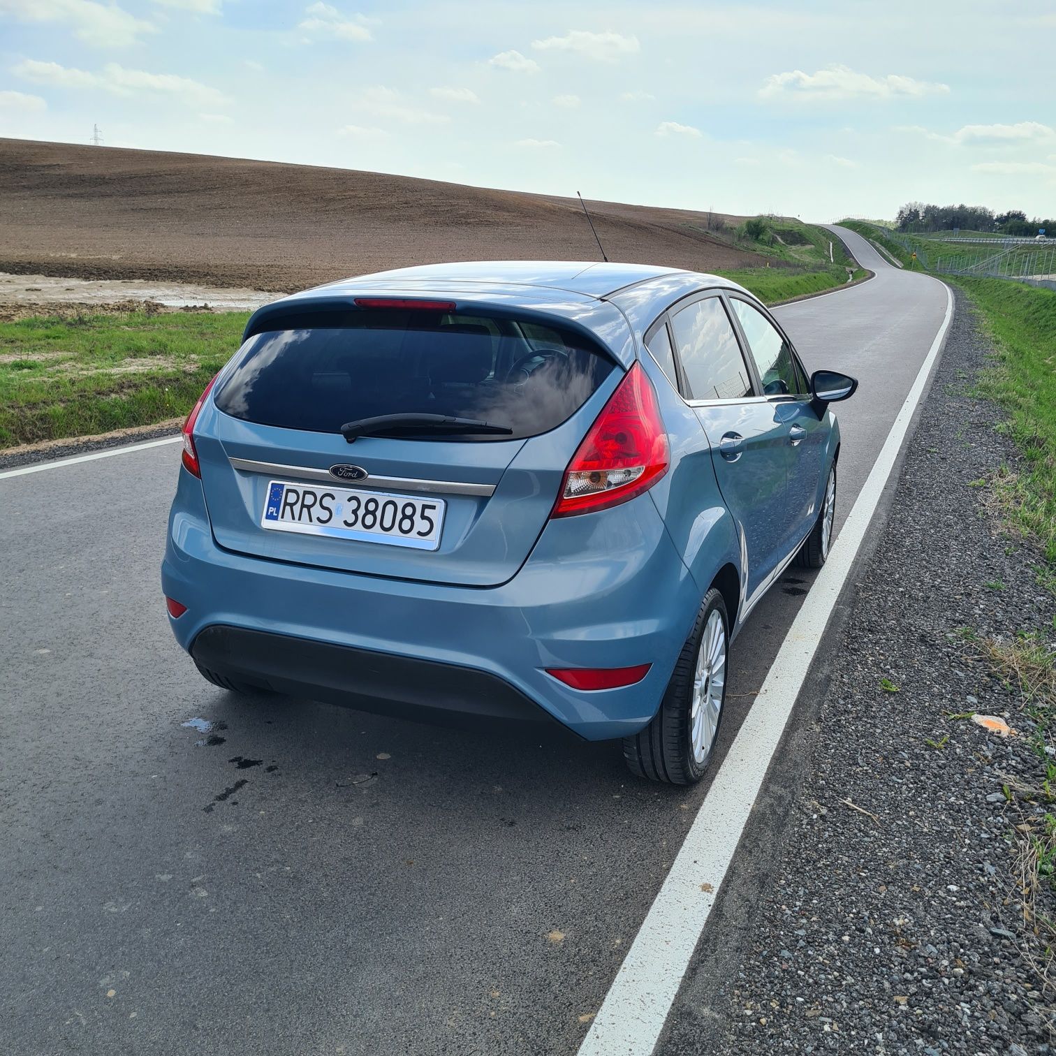 Ford Fiesta mk7 benzyna bogate wyposażenie