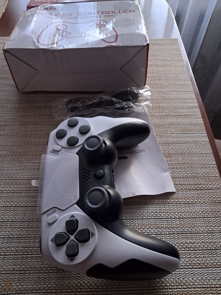 Pad do PS4 zamiennik