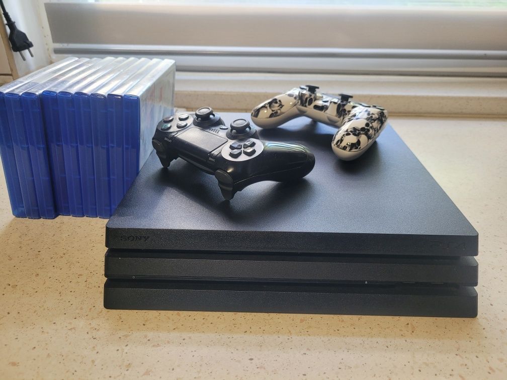 PS4 PRO stan bdb!