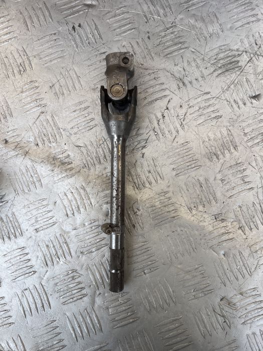 Рулевой карданчик Аутлендер 06 год mitsubishi outlander