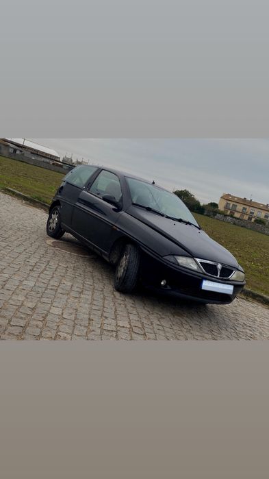 Lancia y de 2000