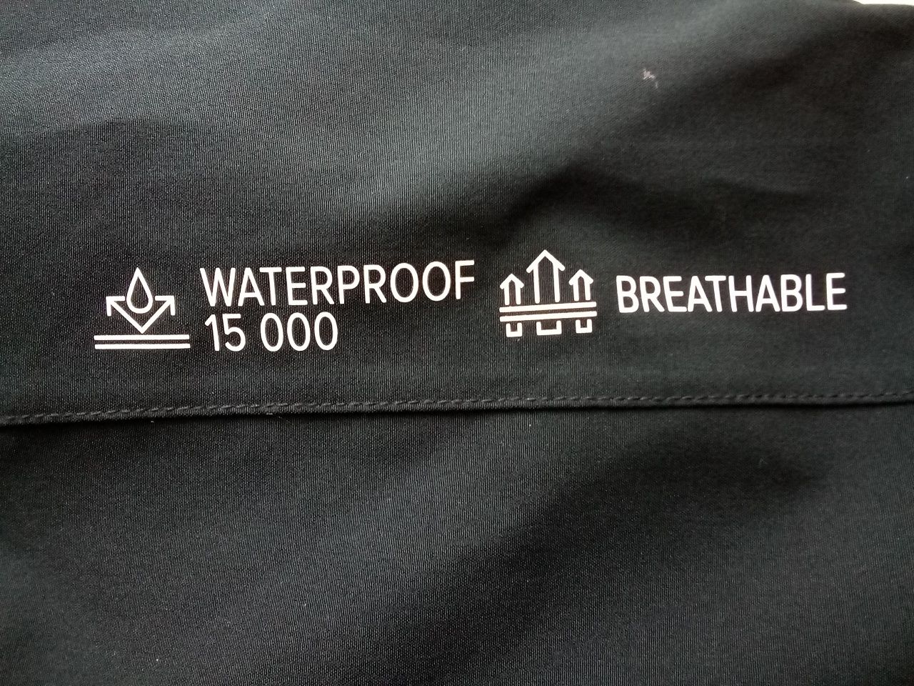 Kurtka przeciwdeszczowa Weather Report rozmiar 3XL
W-PRO 15000
