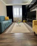 Продаж 2к квартири Милославська 45