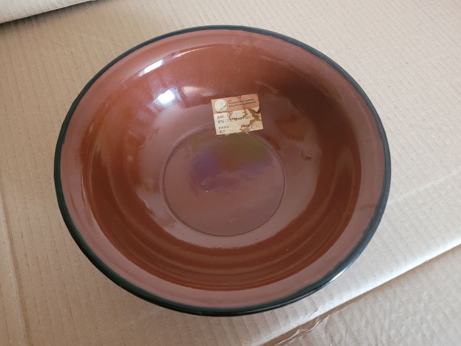 Stara miska emaliowana z PRL stan nowy.