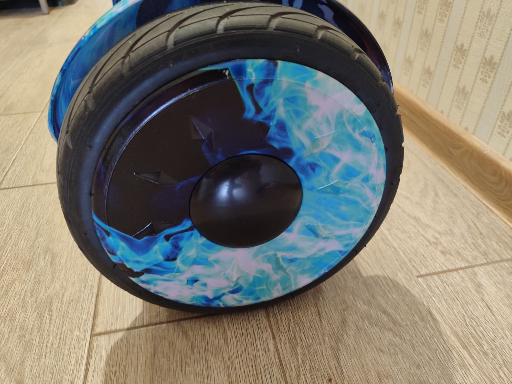 Гiроборд Smart Balance Лід та полум'я Premium 10,5" дюймів (з Tao-Tao)