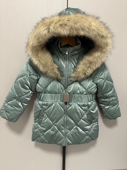 Зимова куртка на дівчинку р.122