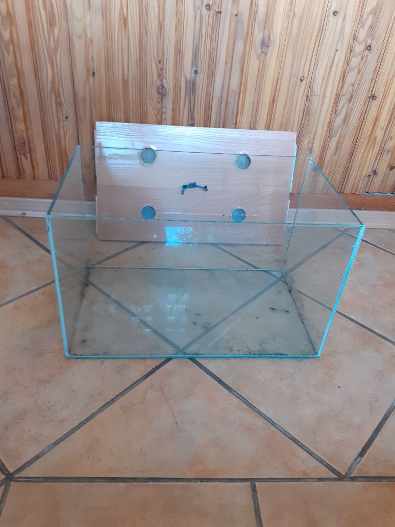 Terrarium szklane 27 x 45 cm, wys 28, z pokrywą