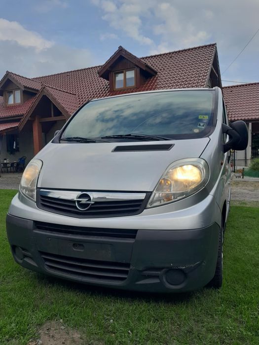 Opel vivaro sprowadzony klima