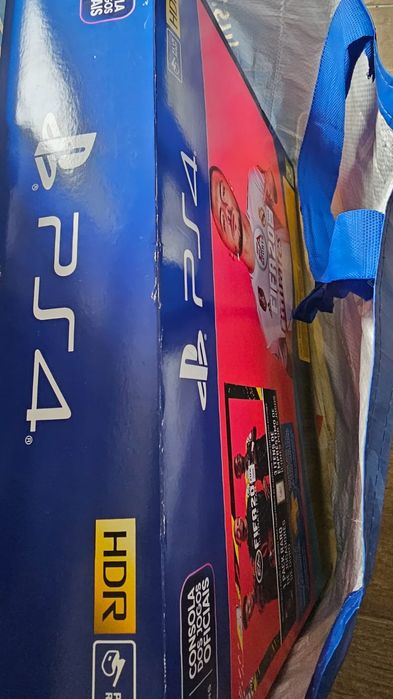 Ps4 slim 1tb com 6 jogos cd como novo
