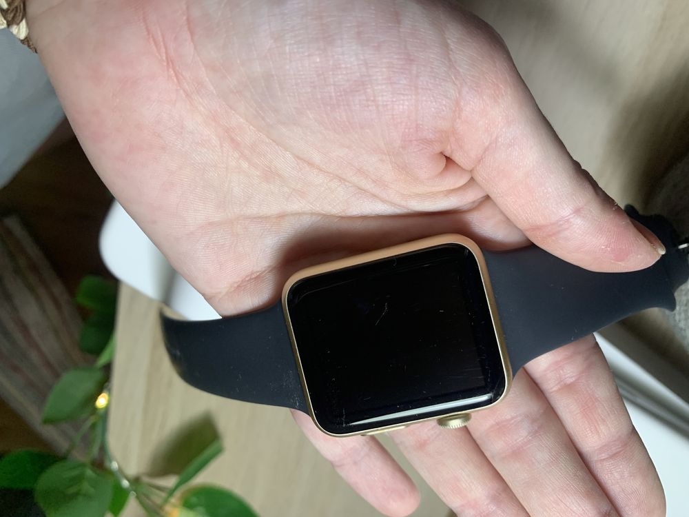 Apple watch 42mm sport 7000 series