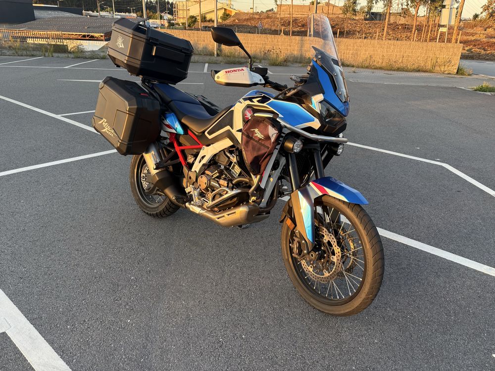 Honda Africa Twin 1100 Dct ( Full extras )