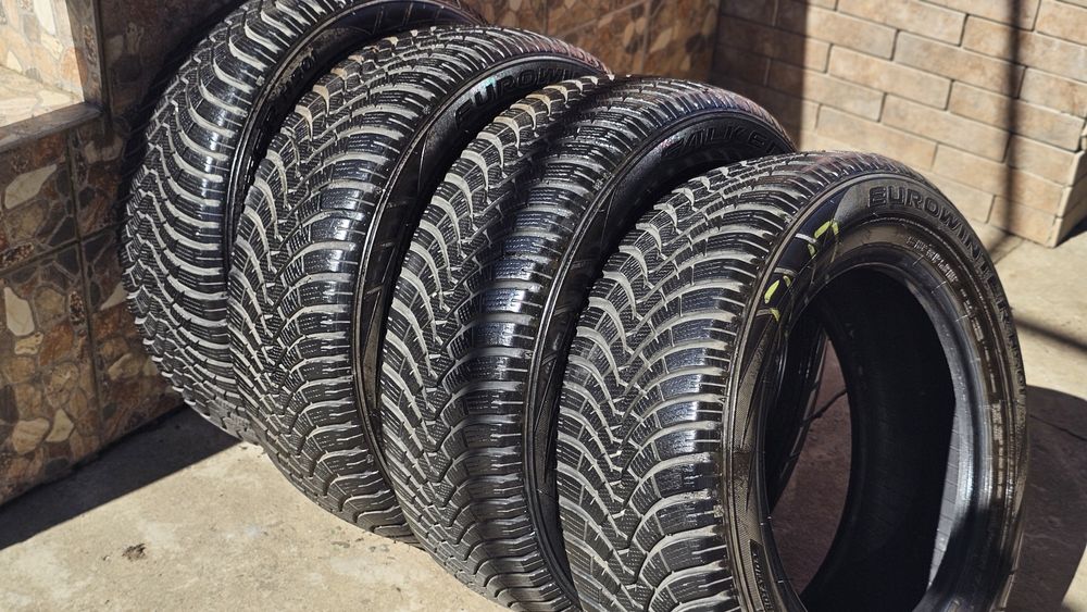 Зимові шини Falken Eurowinter HS01 R16 215/60 99H