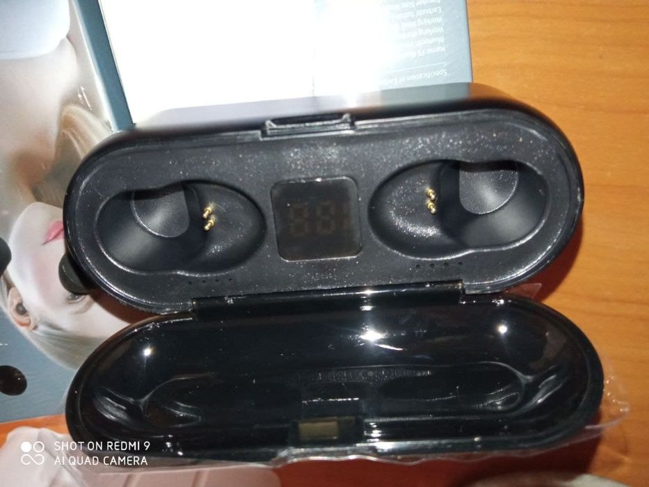 Бездротова гарнітура Bluetooth навушники F9 TWS V5.0
