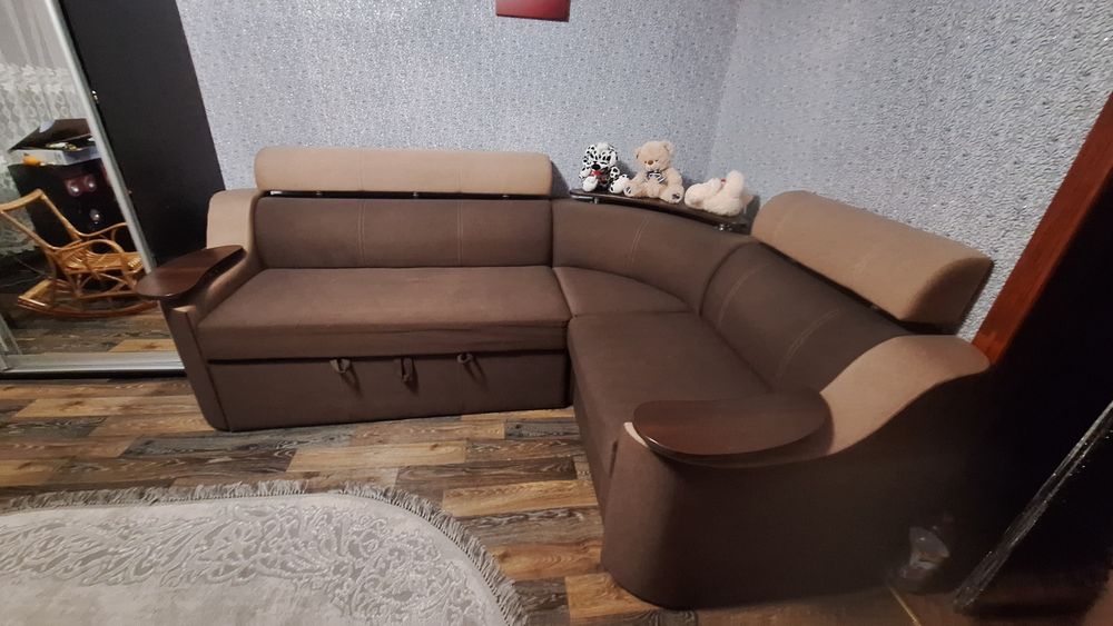 Продам кутовий диван