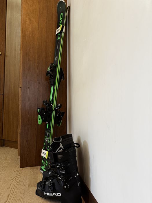 Лижні черевики HEAD