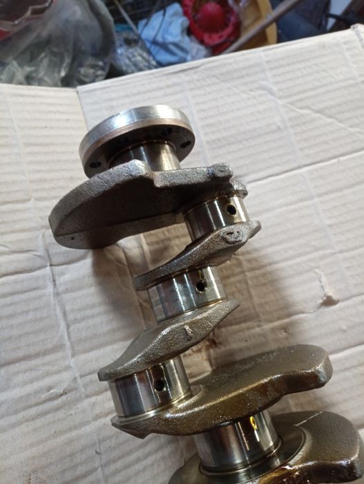 Колінвал K4M Renault 1.6 Megane II Scenic 2 Duster к4м Рено