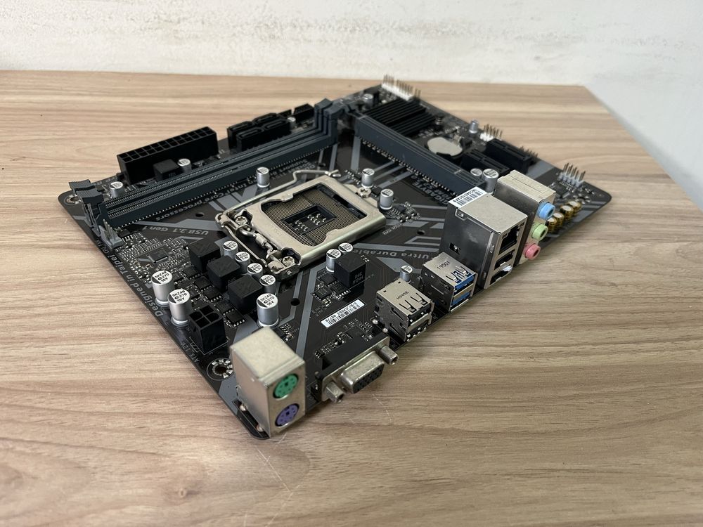 Материнская плата GIGABYTE H310M S2 2.0 s1151v2 DDR4 Core i7 Support