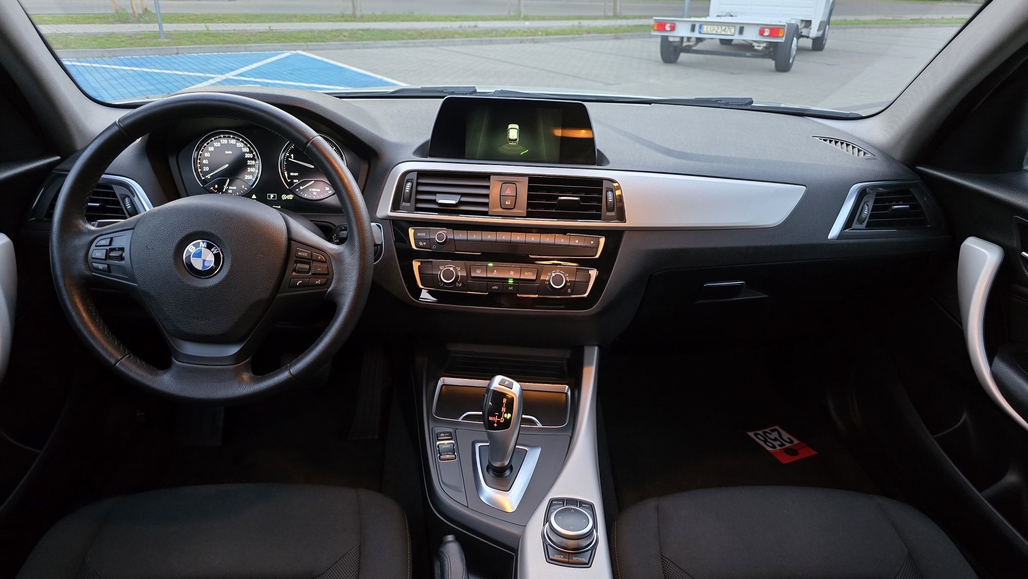 Bmw 1 F20_Automat_2.0d_5Drzwi_Biała_2019r_Stan idealny
