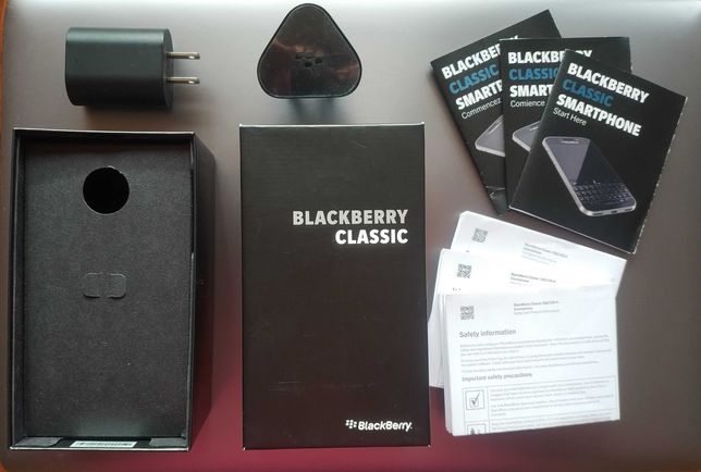 Blackberry Classic Q20 [Зарядка, коробка]