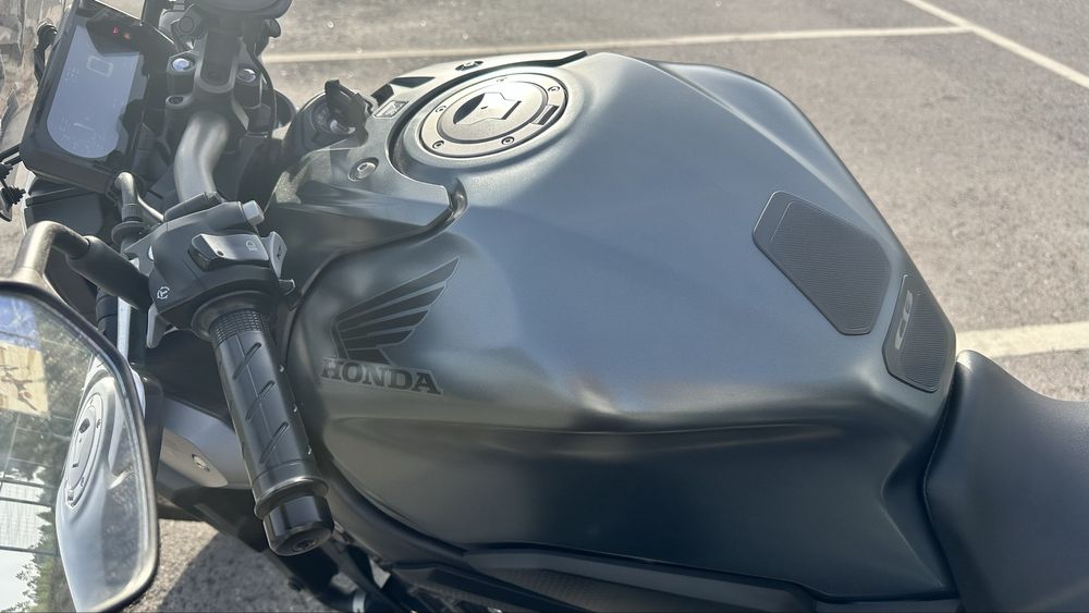 Honda CB650R 2023