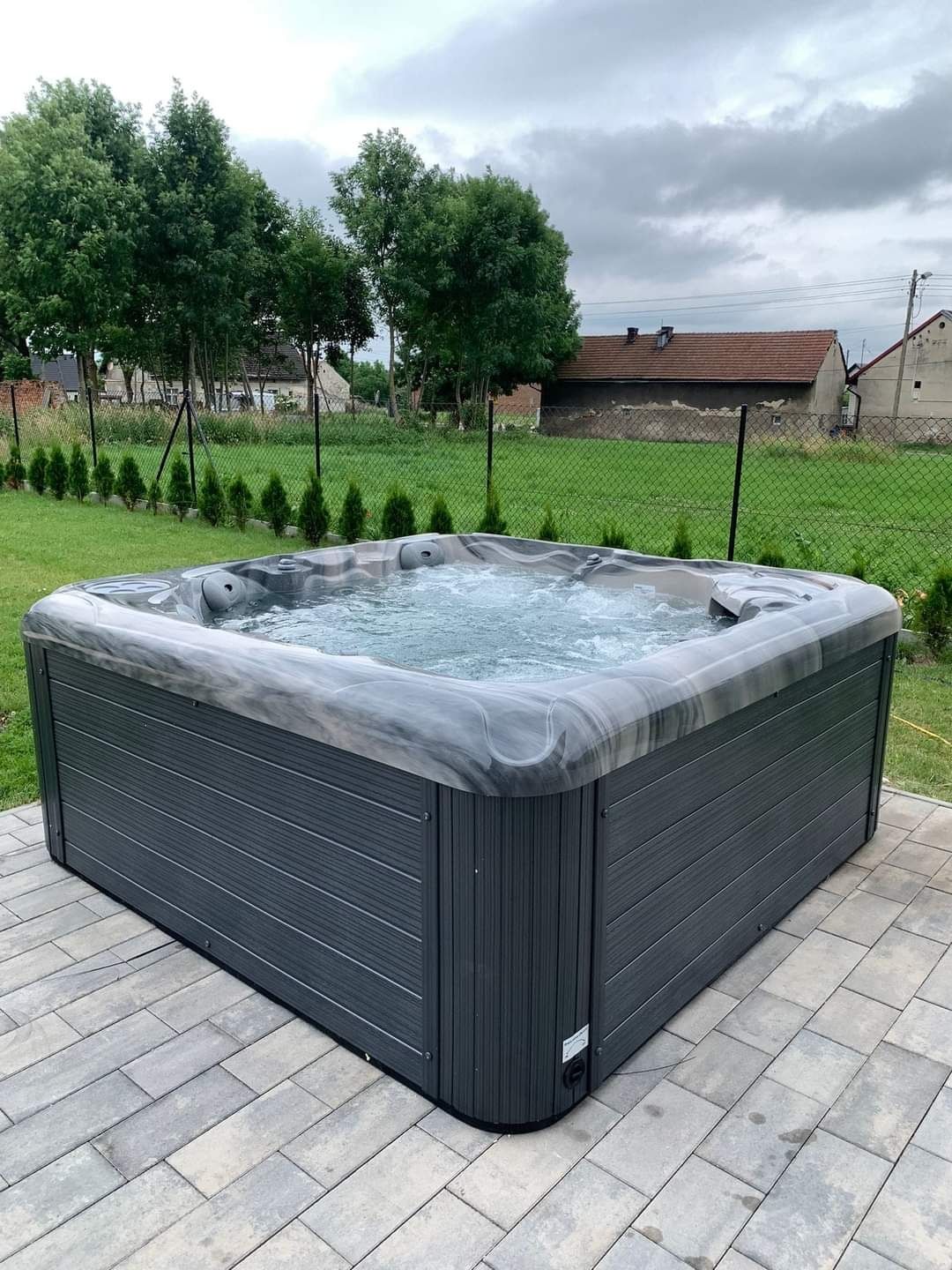 Jacuzzi ogrodowe  Ruby od Platinum Spas Spas okazja