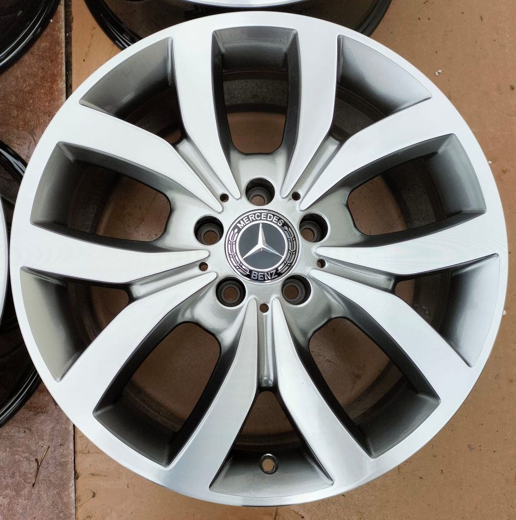 Felgi aluminiowe Mercedes A B C CLA Vito  Viano 7,5x18 ET52 5x112