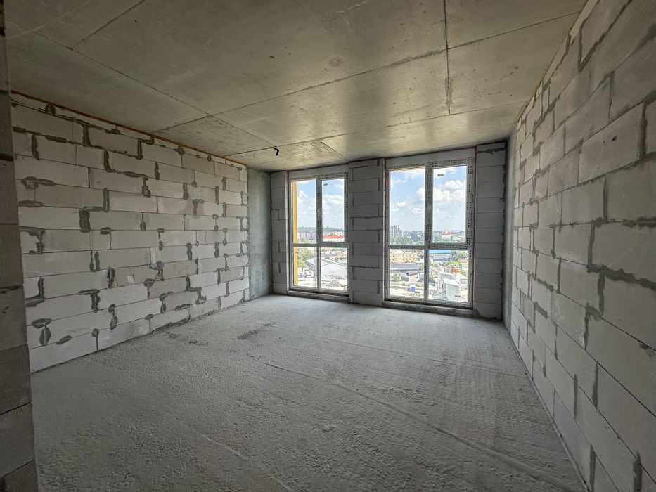 Продаж просторої 2 кім.квартири у зданому будинку /ЖК Вежа