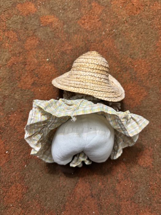 Boneca de pano antiga