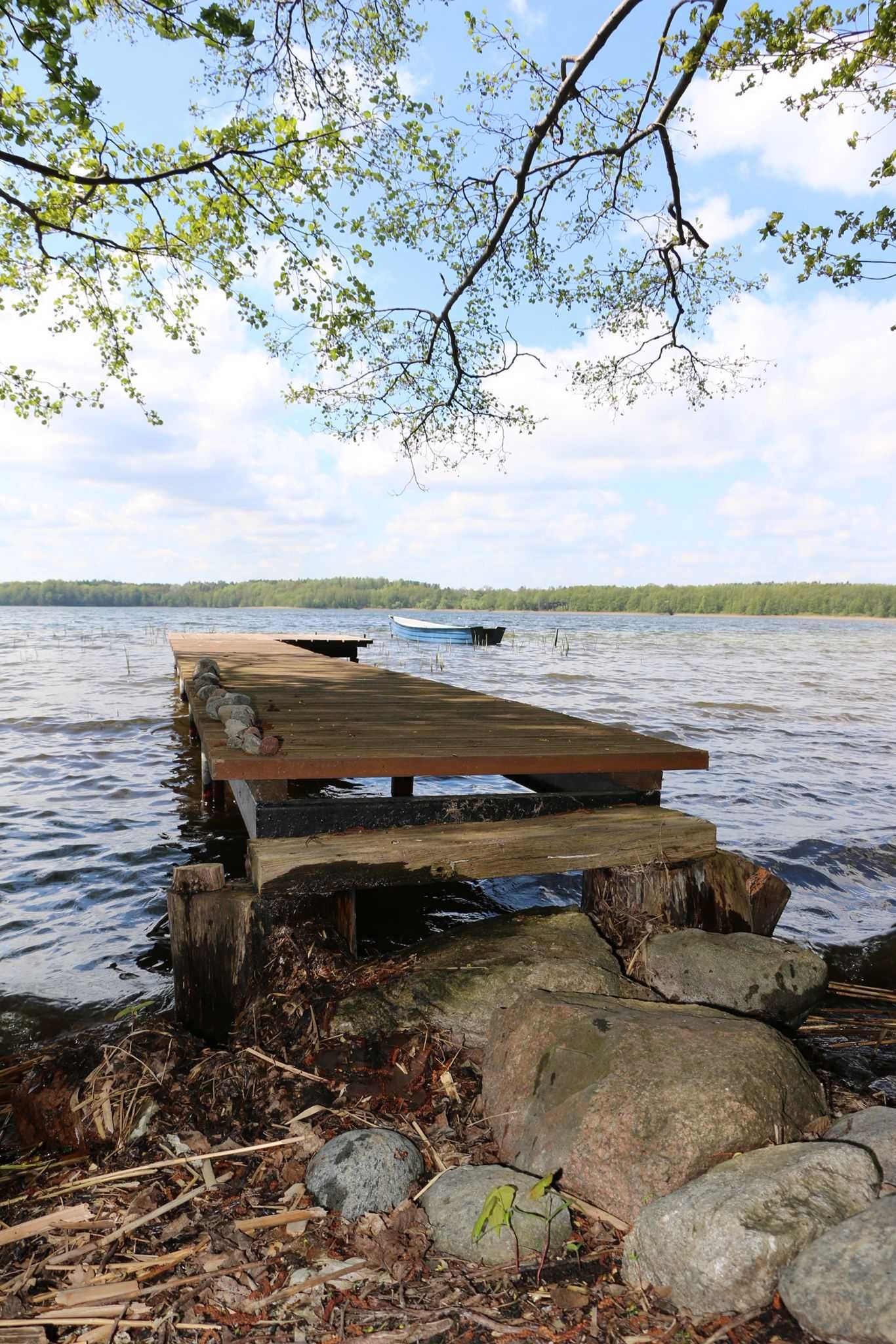 Domek letniskowy - Mazury, nad jeziorem, pomost, łódka