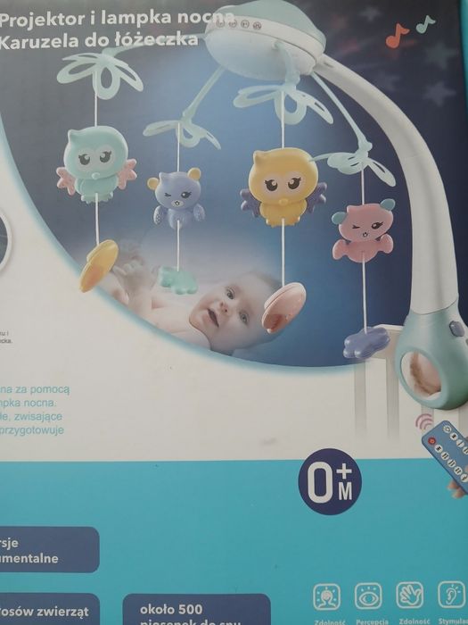 Karuzela do łóżeczka, projektor i lampka nocna.