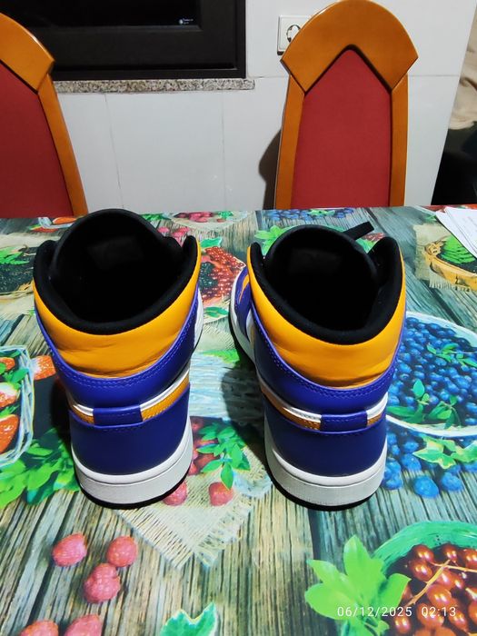 Sapatilhas Air Jordan 1 Mid Lakers Roxo Dark - tamanho 42