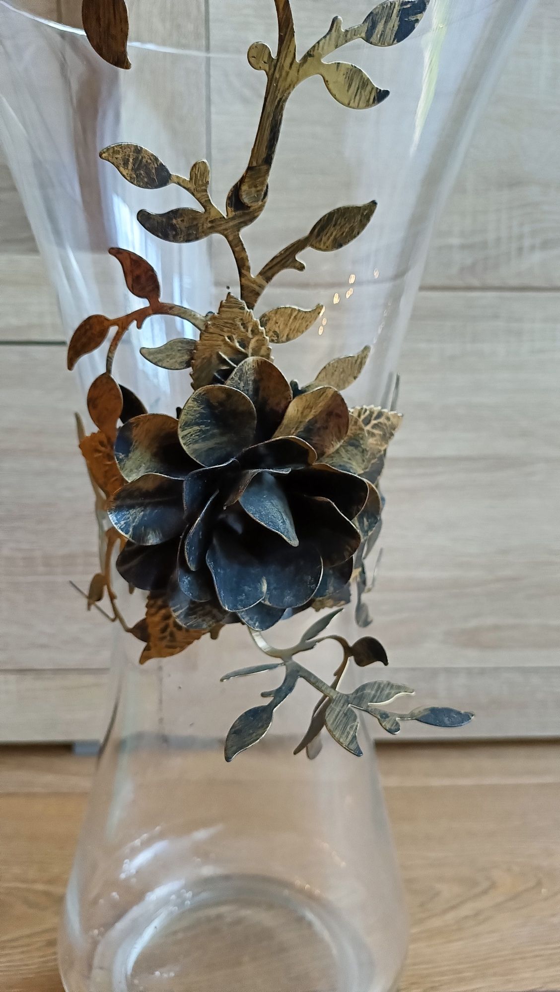 Elegancki wazon szklany z ozdobą – 50 cm