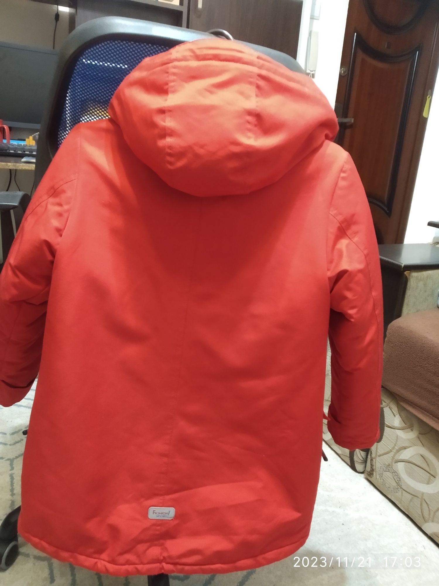 Курточка зимова для хлопчика (128см)