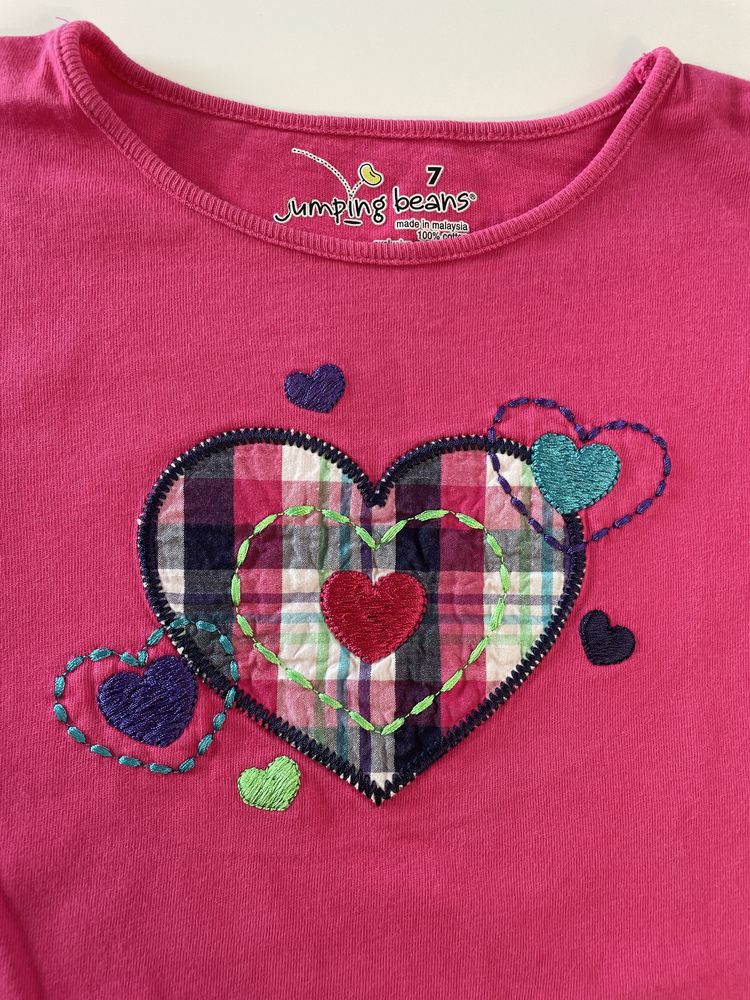 Tshirt com bordados tamanho 7