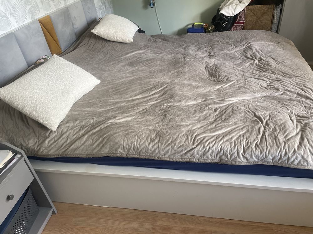 Łózko Ikea Malm rama plus materac